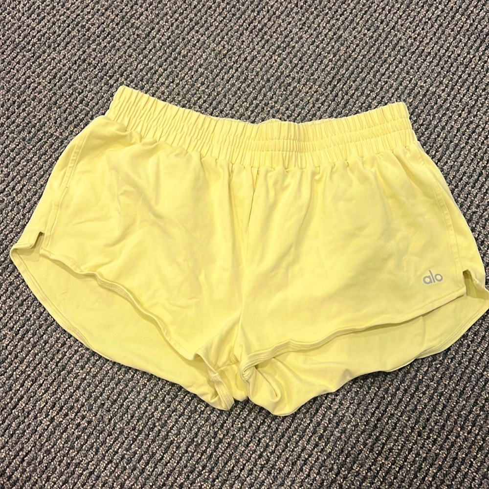 Alo dolphin shorts